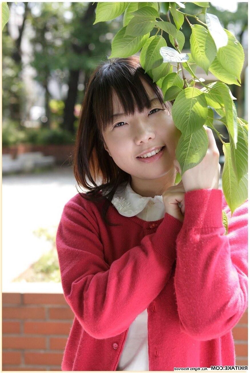 modelo desnudo japonés Kaho Sawaguchi