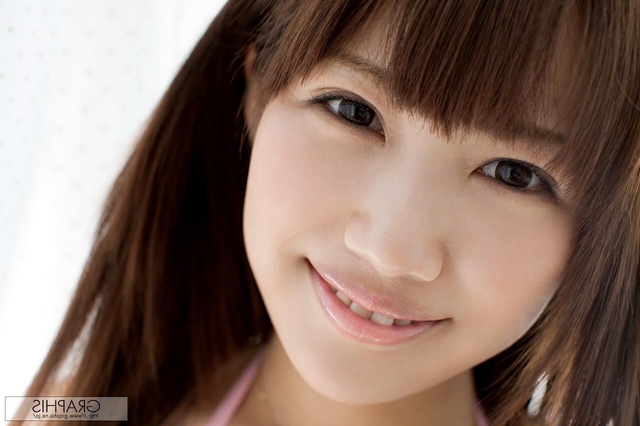 Kirara Kurokawa Graphisgals No. lindo melón
