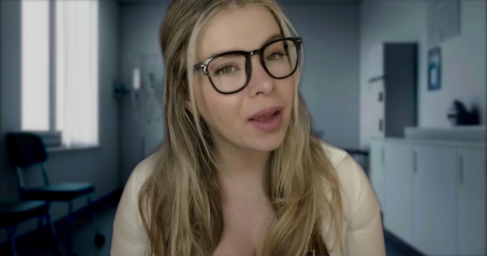 Murmurones escoceses ASMR Medical Examen