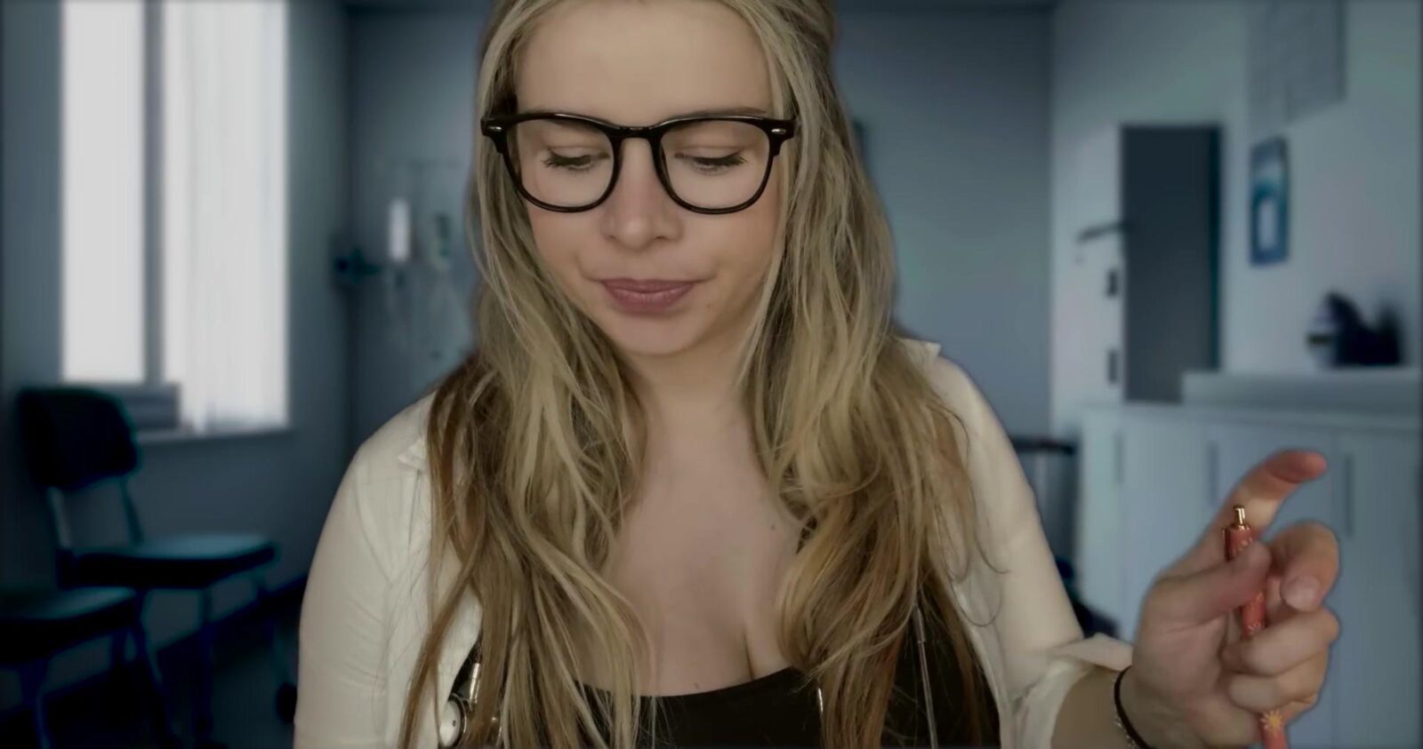 Murmurones escoceses ASMR Medical Examen