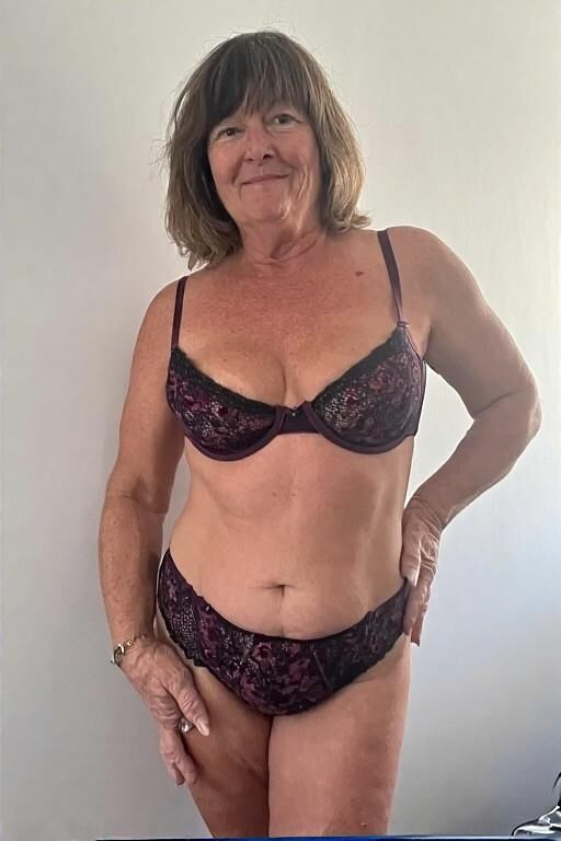 Moms de lingerie (NN)