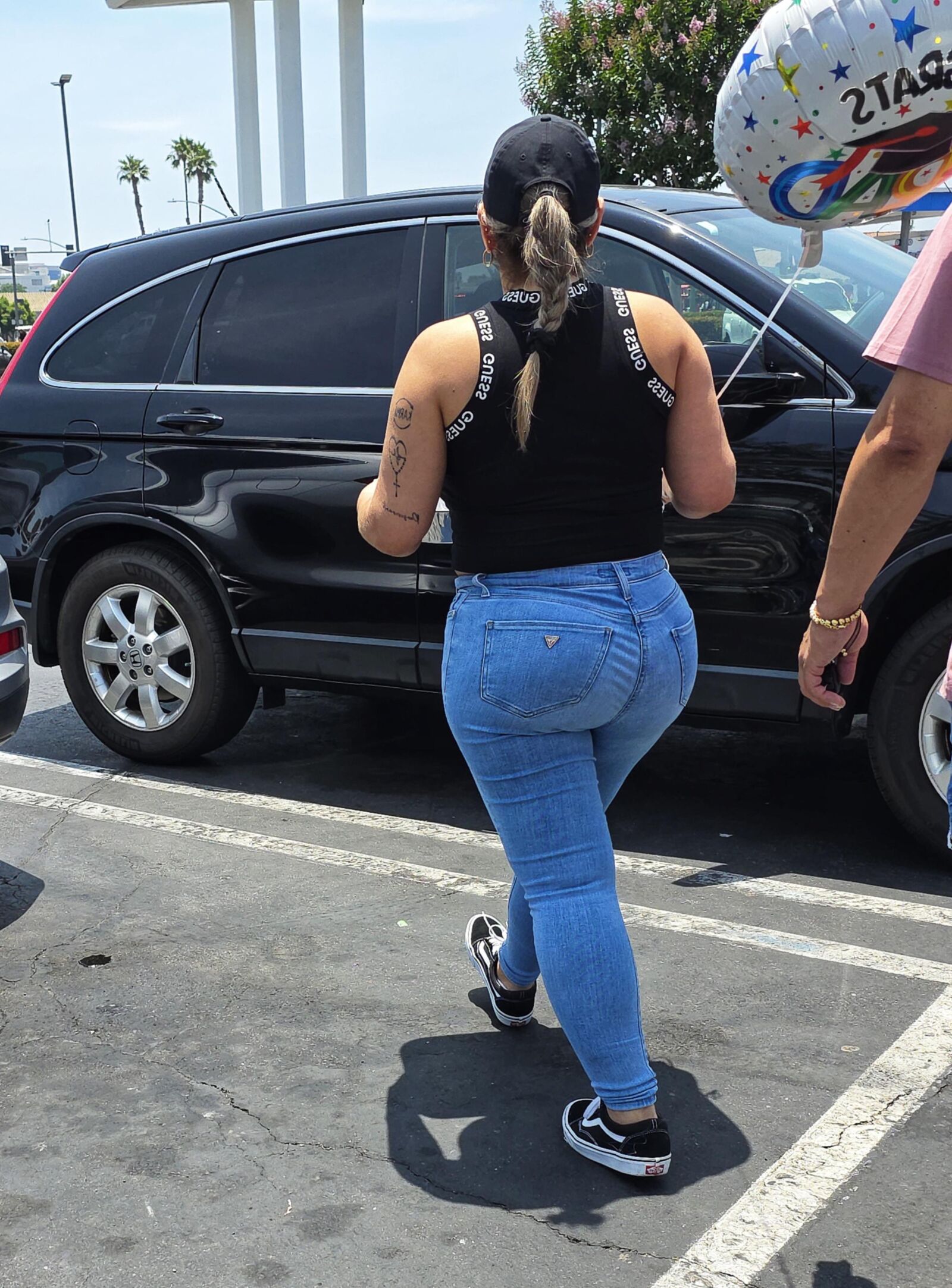 Latina Milf With Juicy Ass