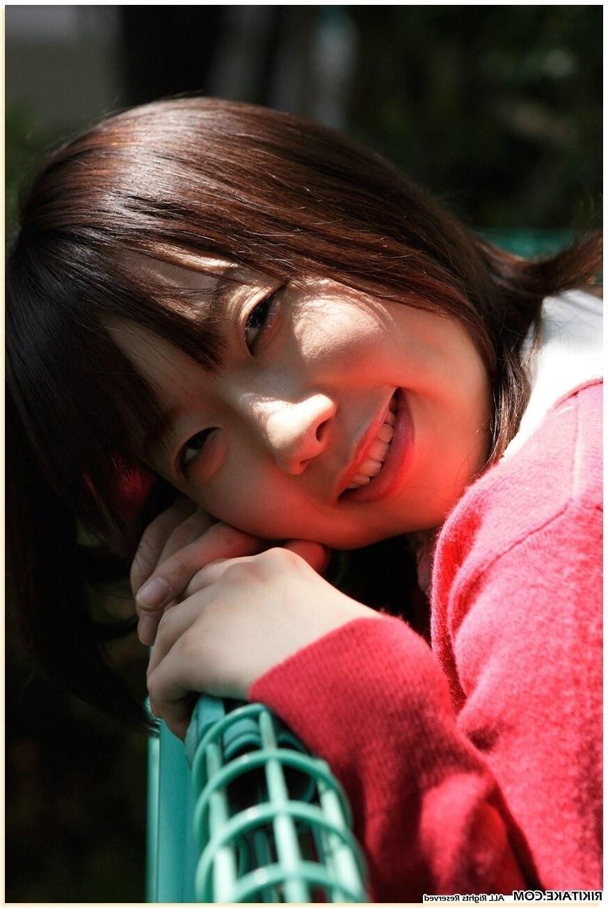 modelo desnudo japonés Kaho Sawaguchi