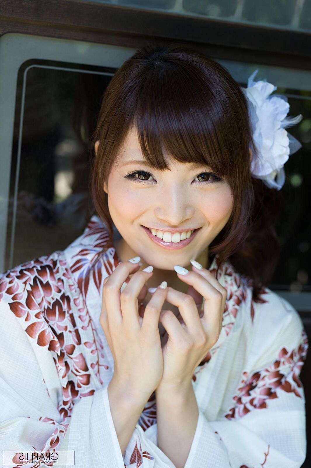 Harumi Tachibana Graphisgals No. Nos levantamos