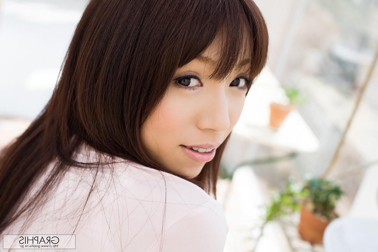 Kanako Tsuchiya Graphisgals No. Varios
