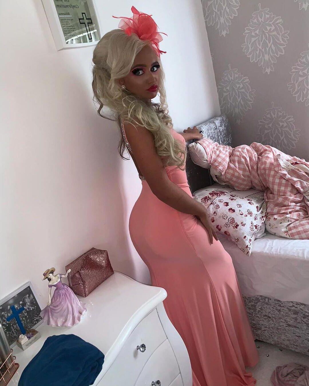 Chav Chav buckable hypersexualized