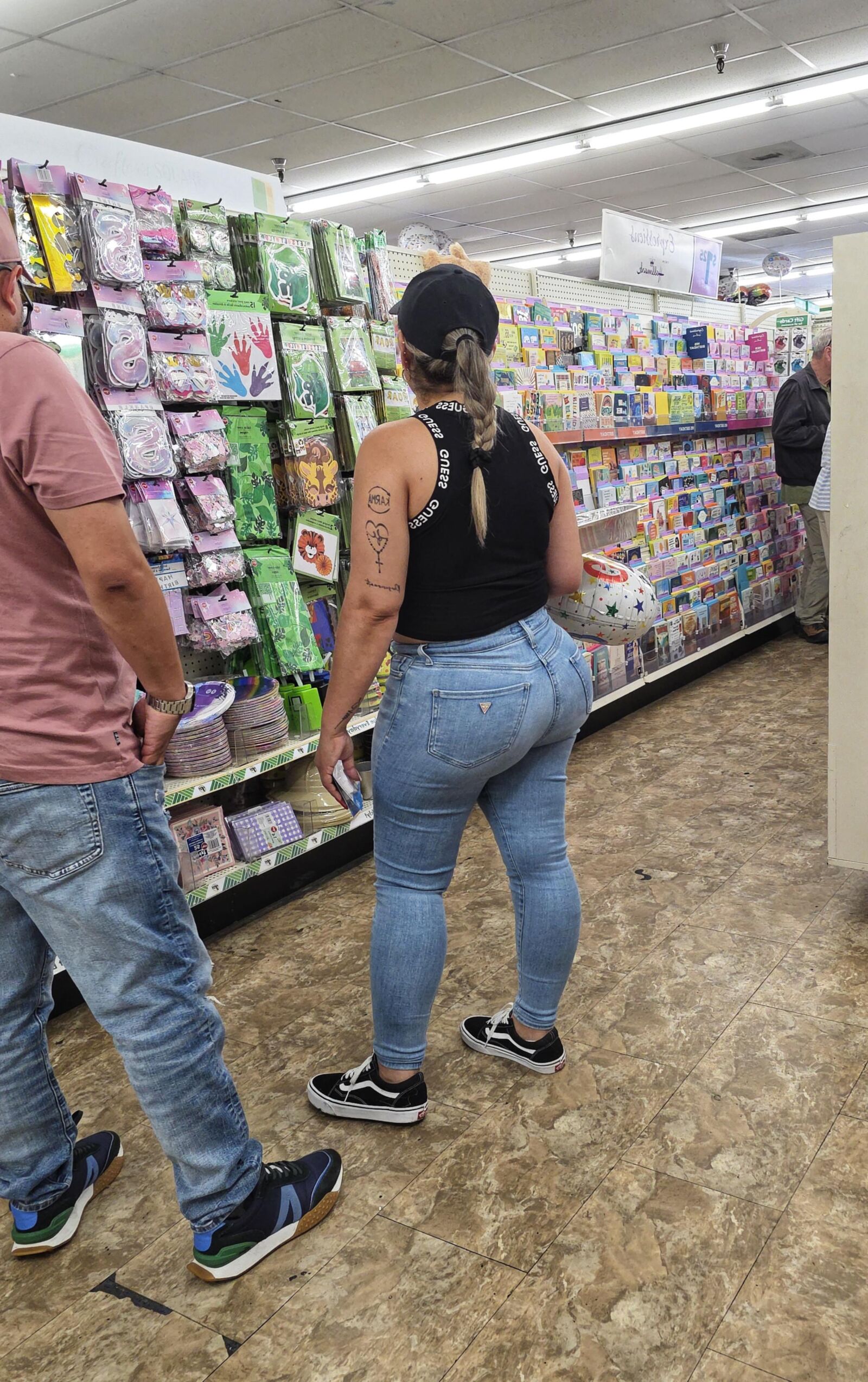 Latina Milf With Juicy Ass