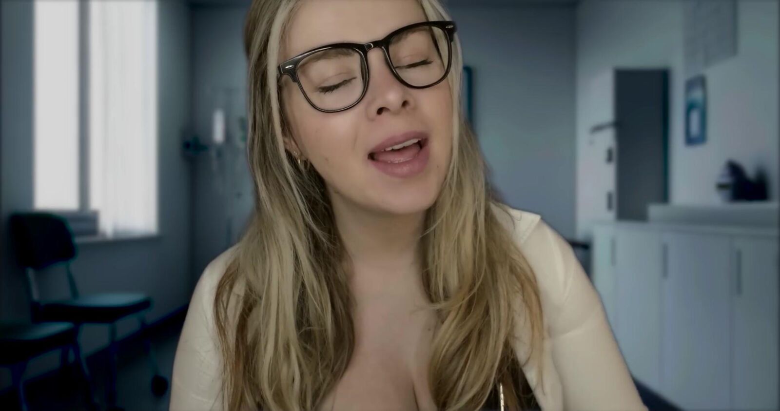 Murmurones escoceses ASMR Medical Examen