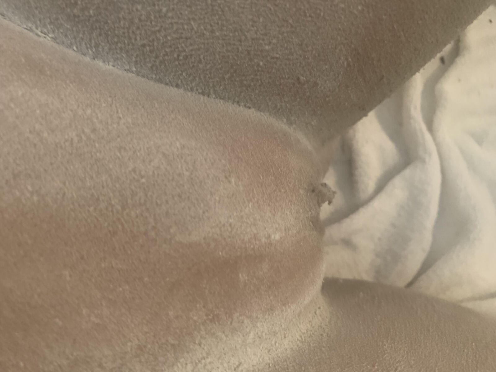 Dándole a Kathy su baño de polvo