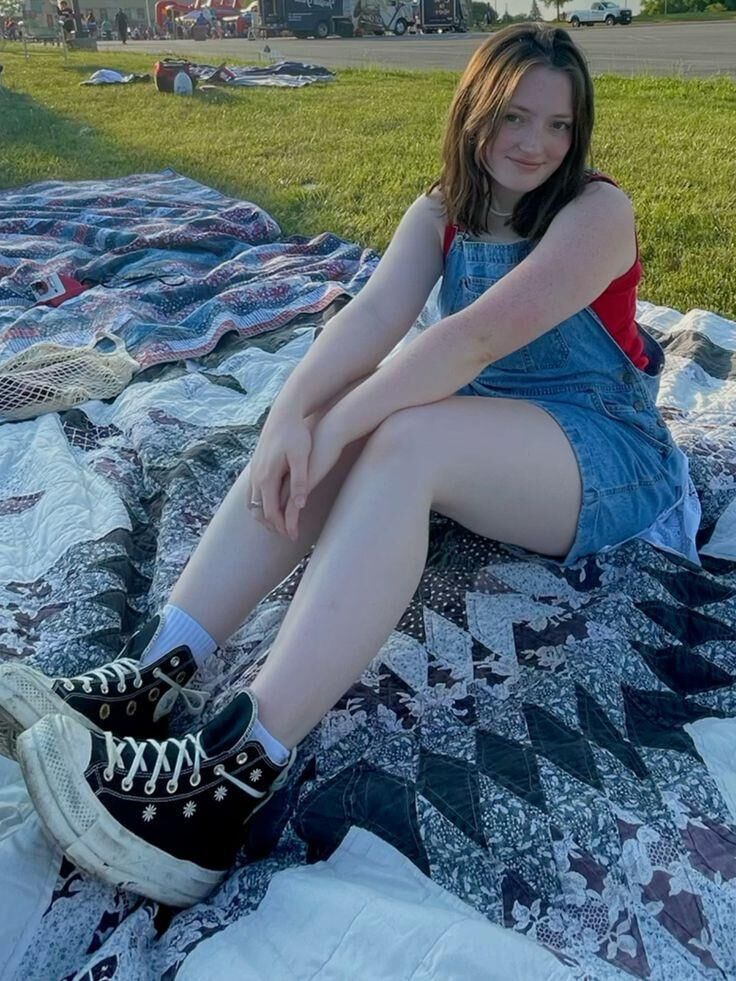 Young Fit Pawg Modeblogger