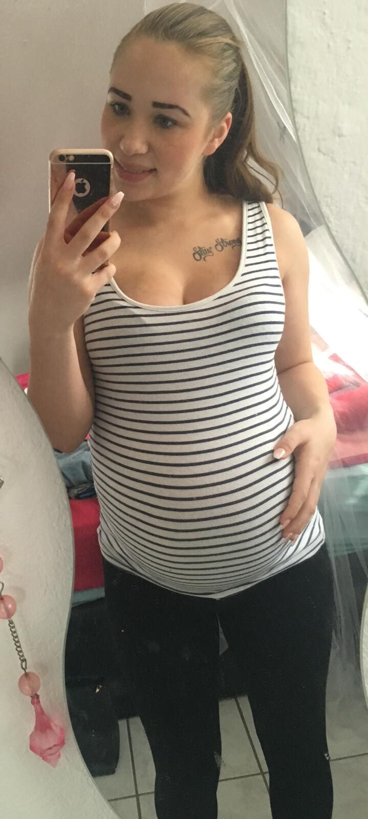 Würdest du meinen GF -Doggy ficken? 