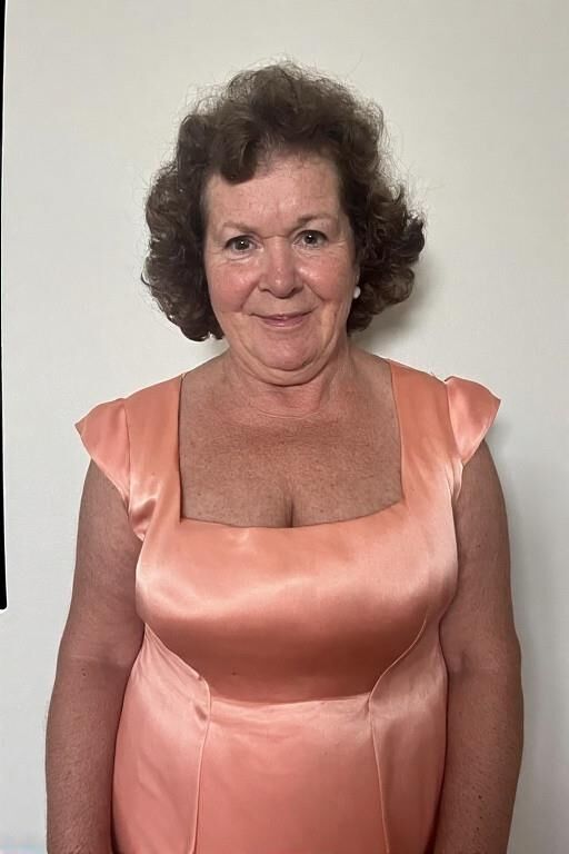 Algo sobre un vestido de seda vintage ...