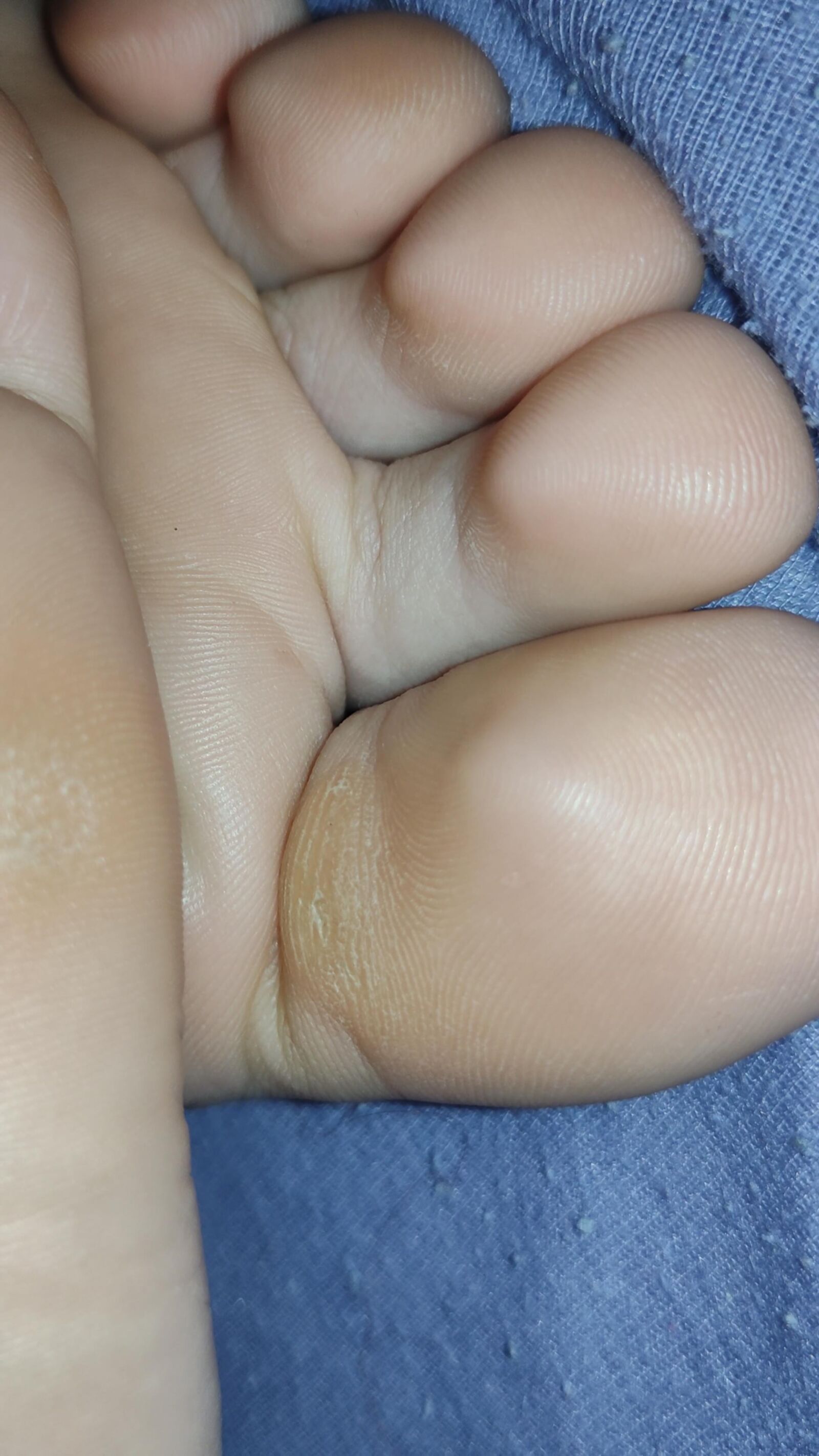 yo Polish married workmate feet. Best cum target for you! 