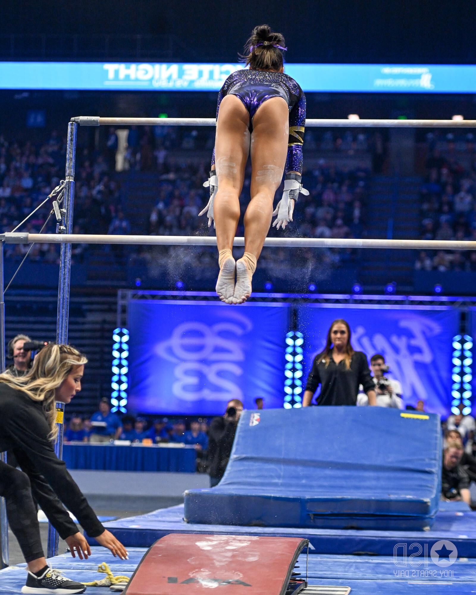 Very Hot College Gymnasts Part 