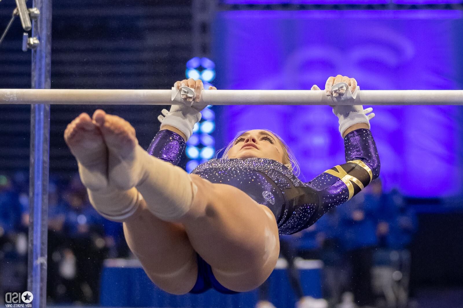 Very Hot College Gymnasts Part 