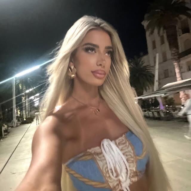 Kroatisch perfekte Fitness Blondie Babe