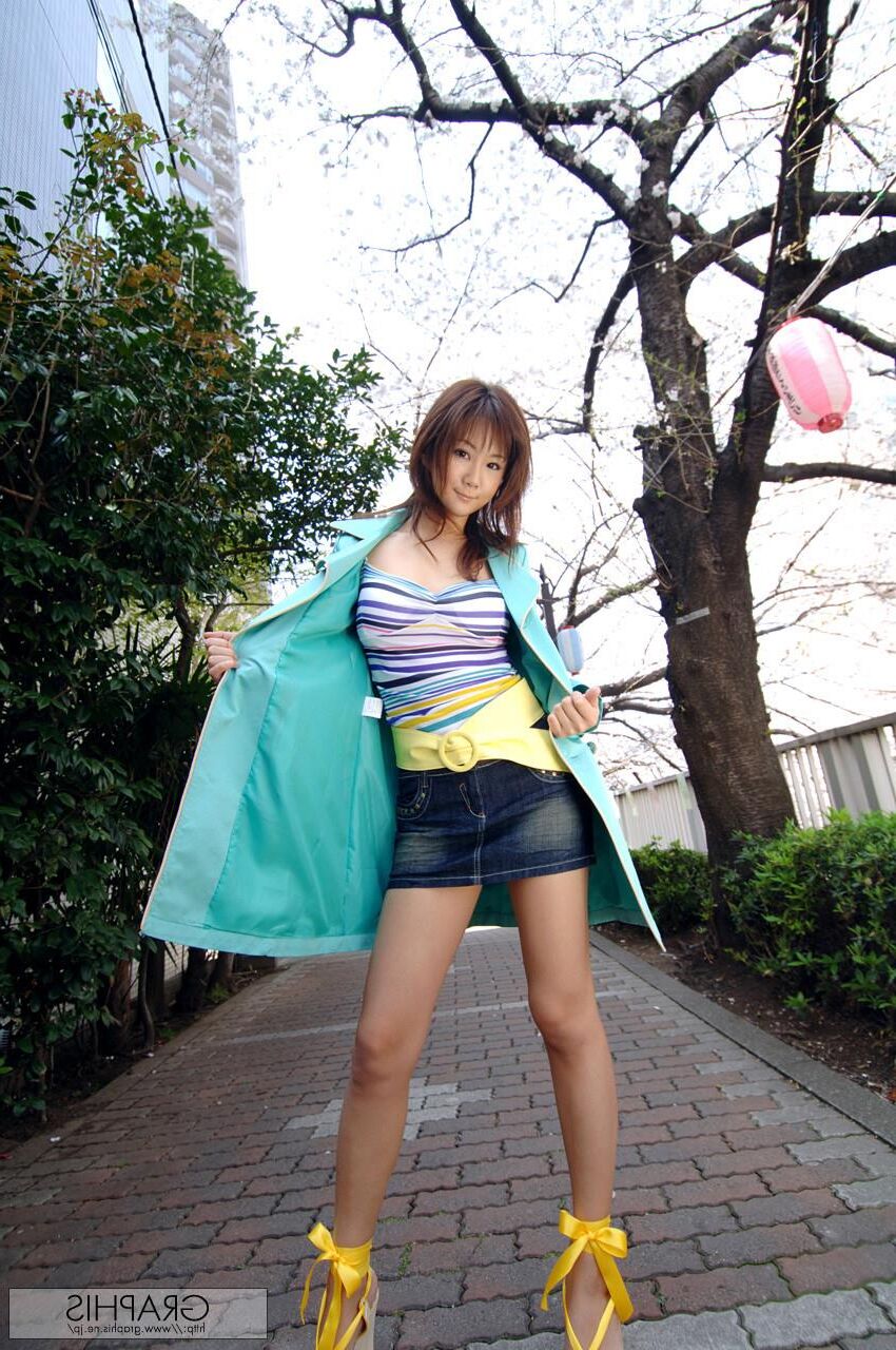 Maki Hoshino Graphisgals No. Juicy