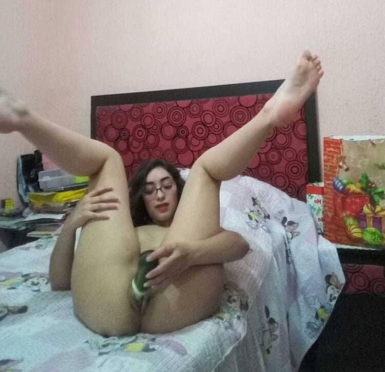 Симпатичная латина GF - застенчивая шлюха