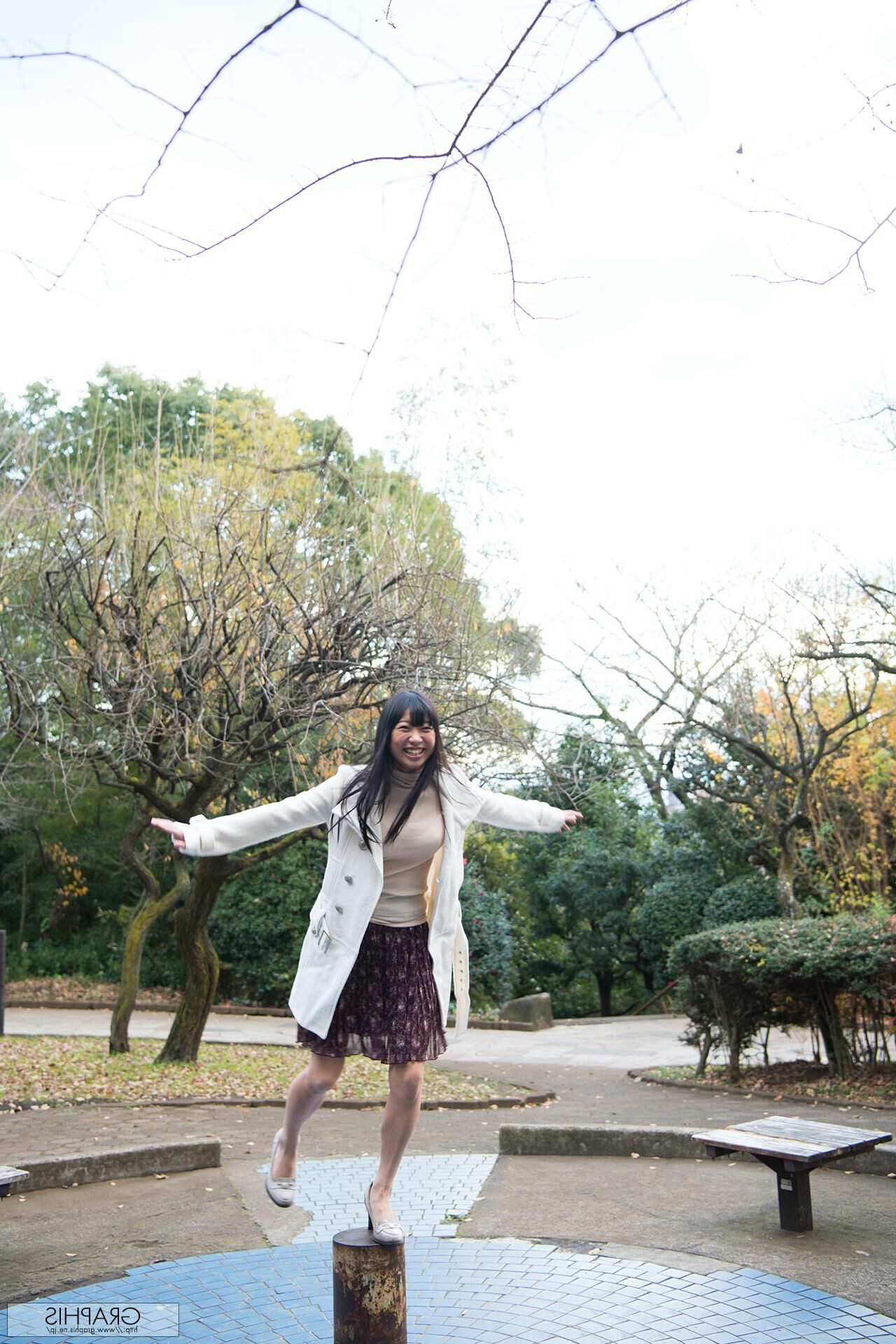 Matsuri Kiritani Graphisgals First Gravure