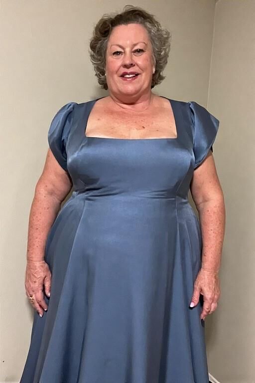 Algo sobre un vestido de seda vintage ...