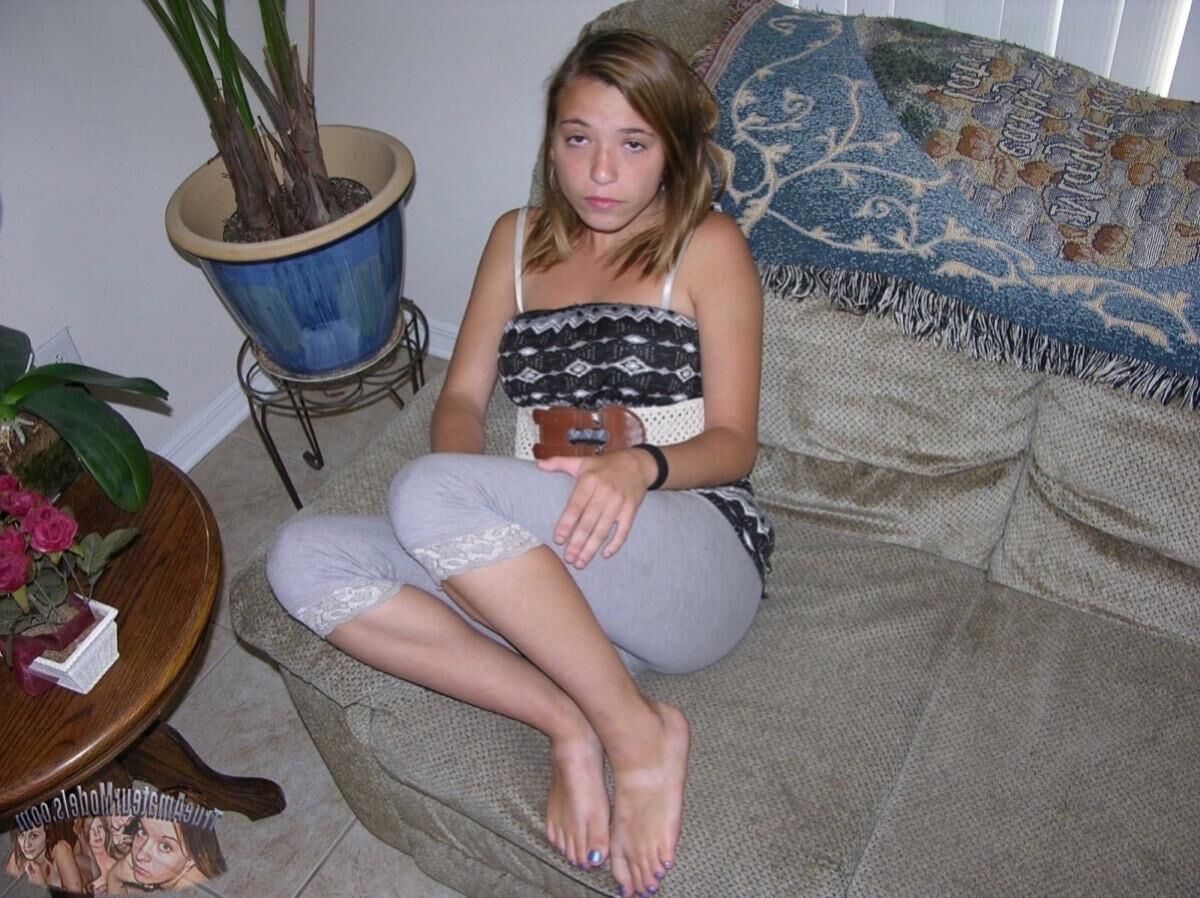 Teenager, die gerne Fotze verbreiten