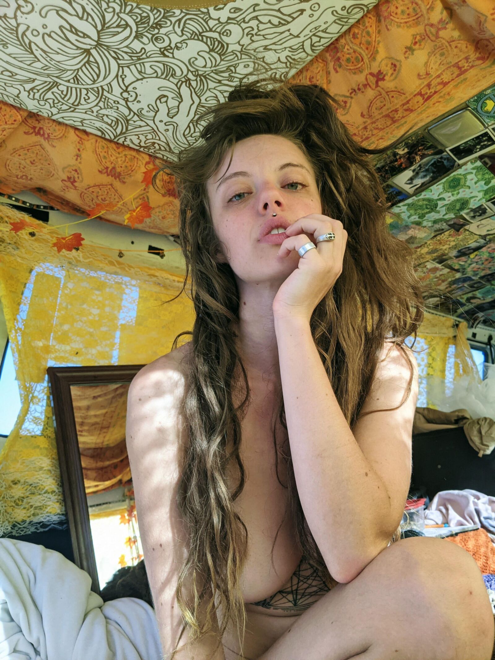 Linda y peluda Hippie Slut