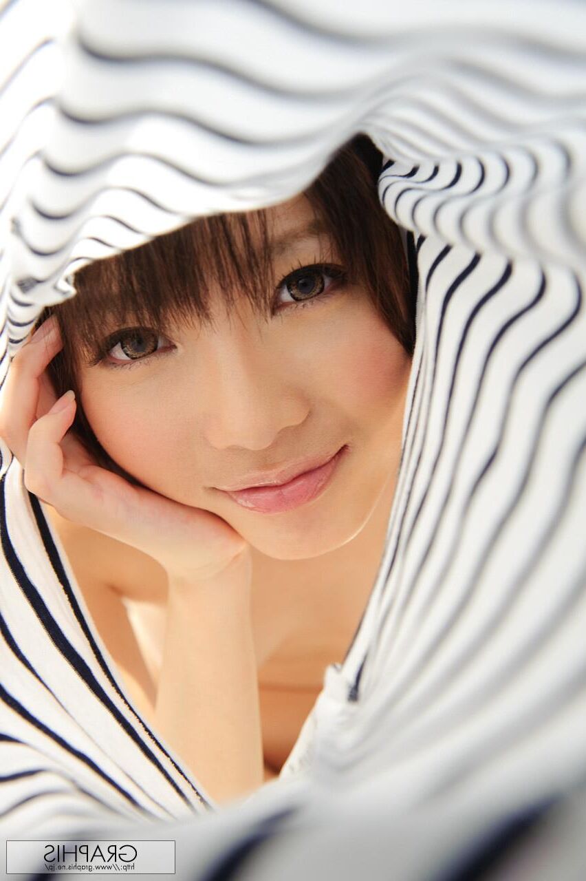 Mana Haruka Graphisgals No. First Love