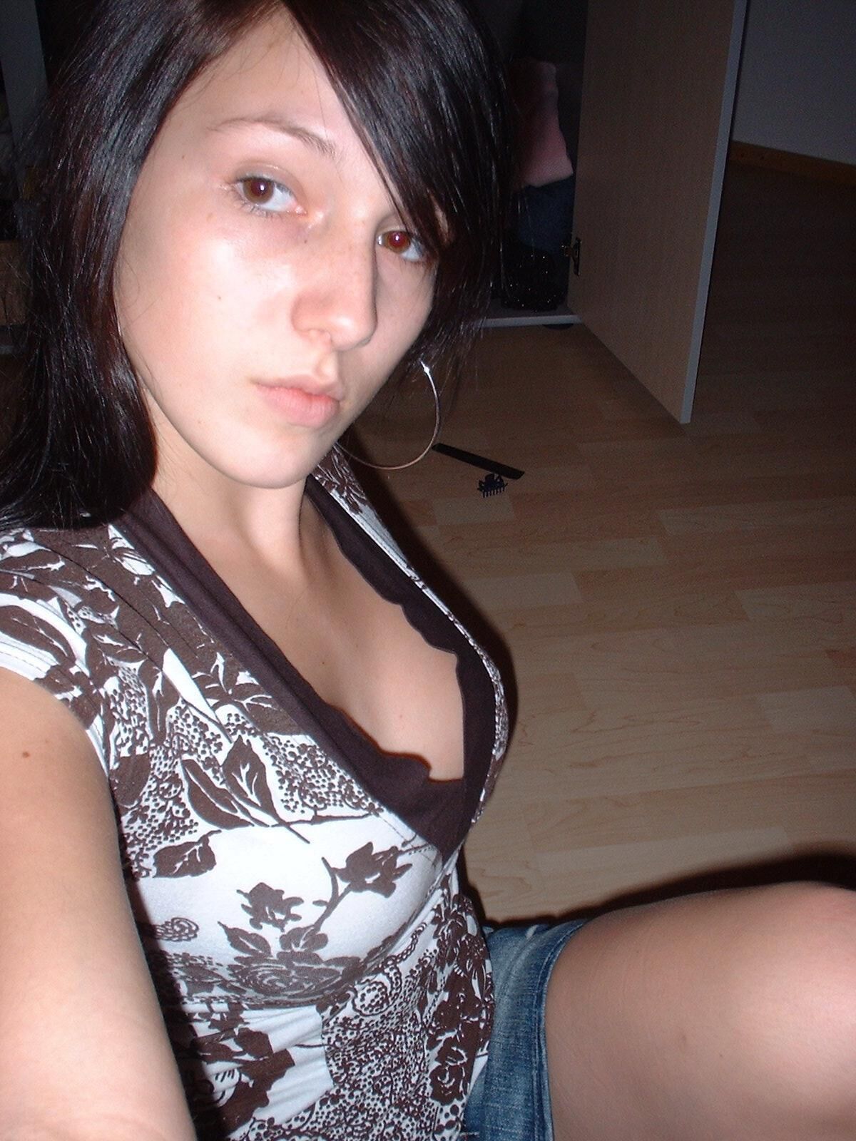 Amateur Girl Solo ()