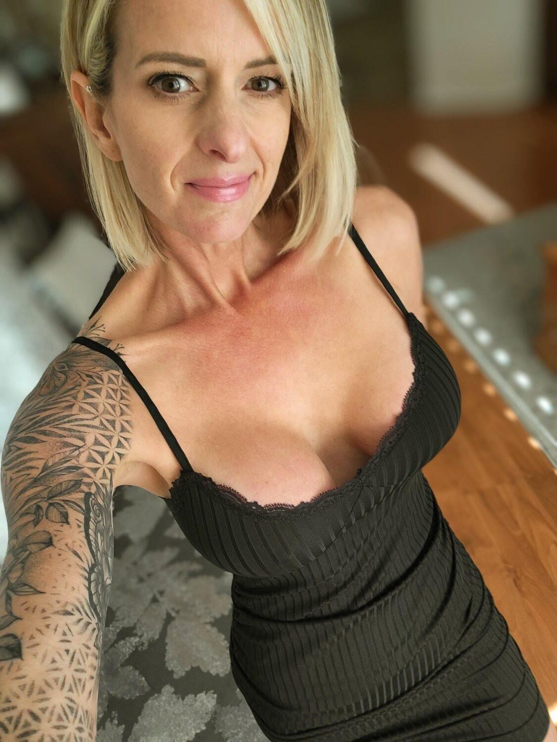 Milf blonde