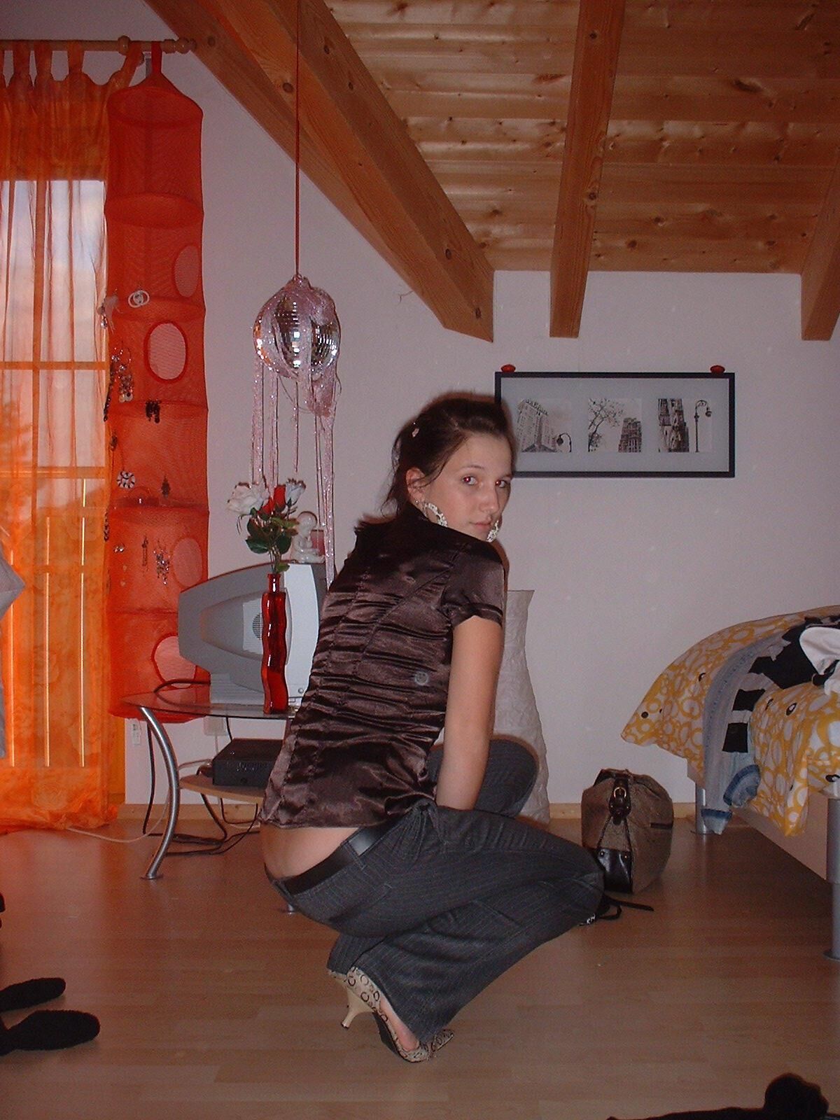 Amateur Girl Solo ()