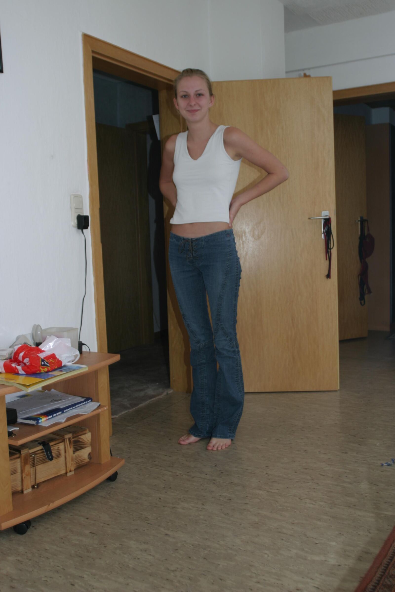 Amateur Girl Solo ()