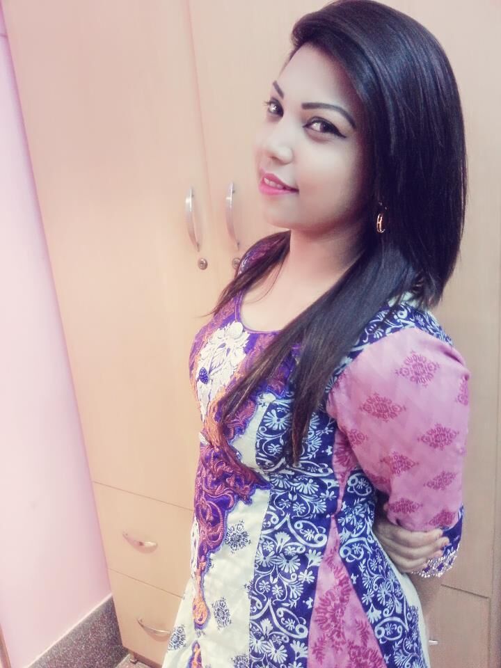 Deshi Whore Srabony