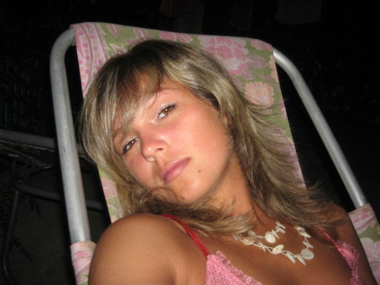 Amateur Girl Solo ()