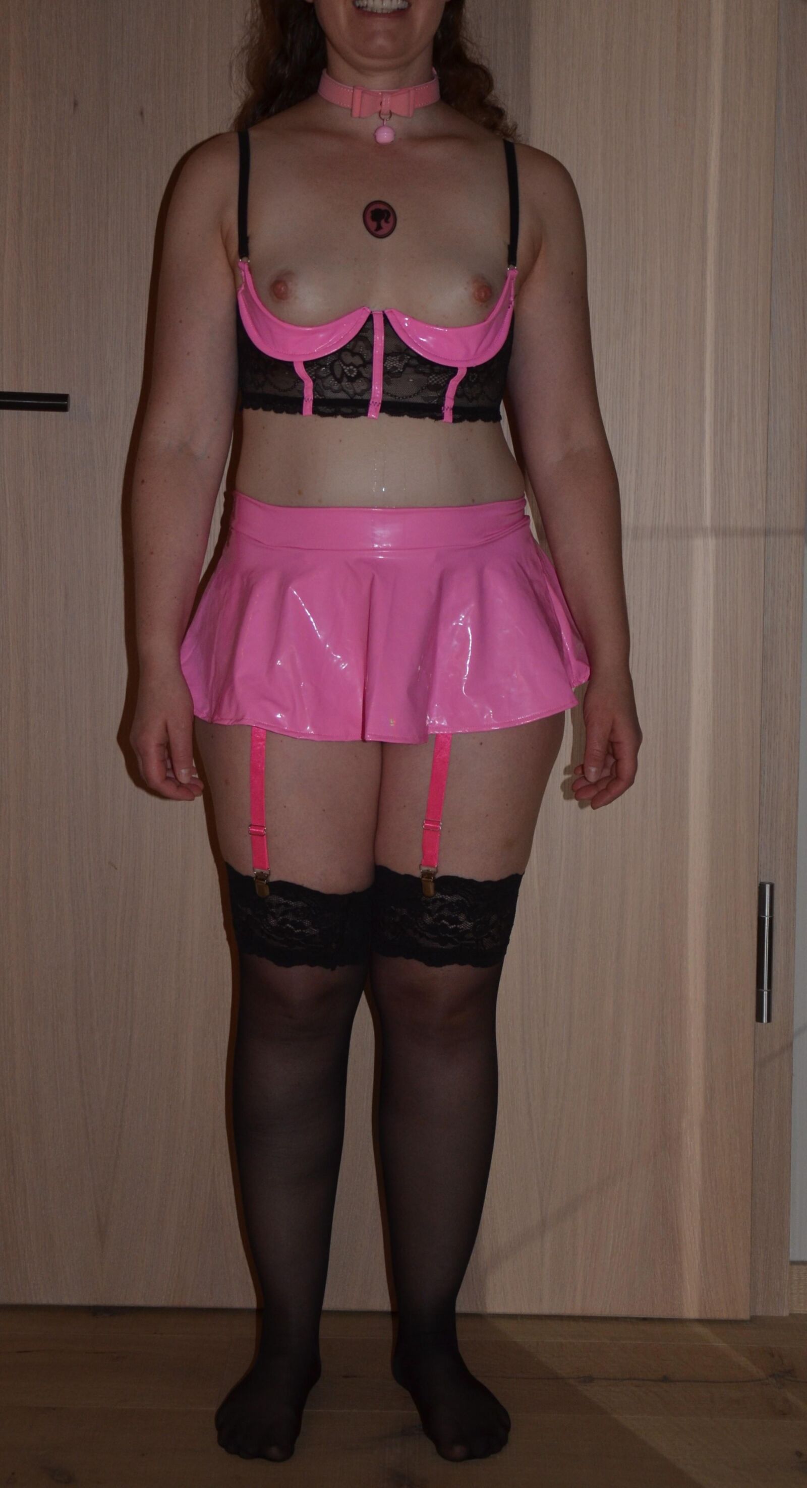 Fuckdoll en rose