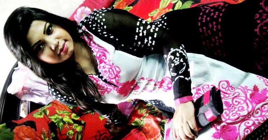 Deshi Whore Srabony