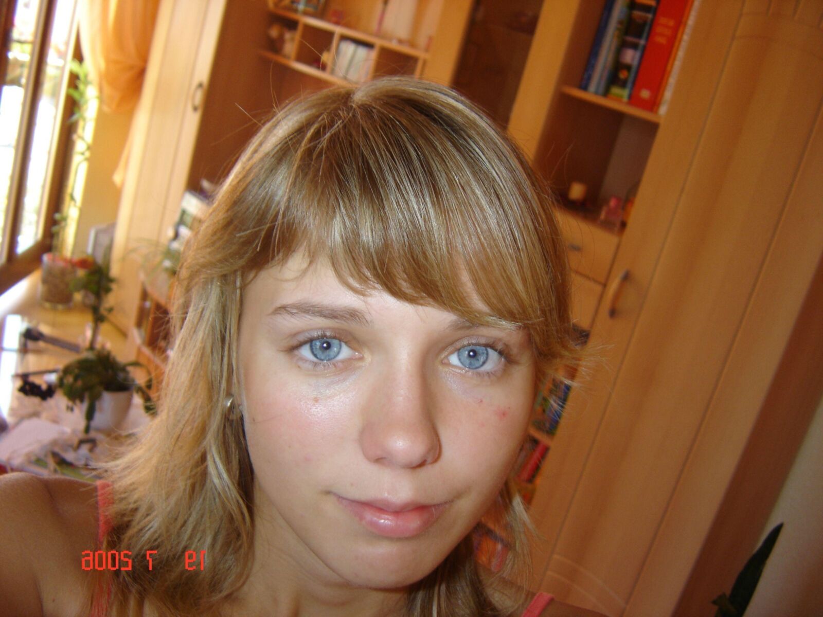 Amateur Girl Solo ()