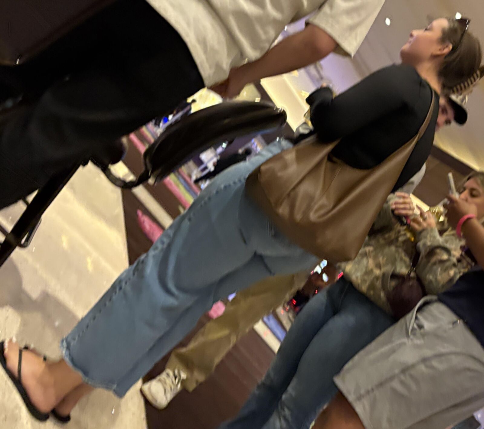 Candid Pawgs enge Jeans und Hosen