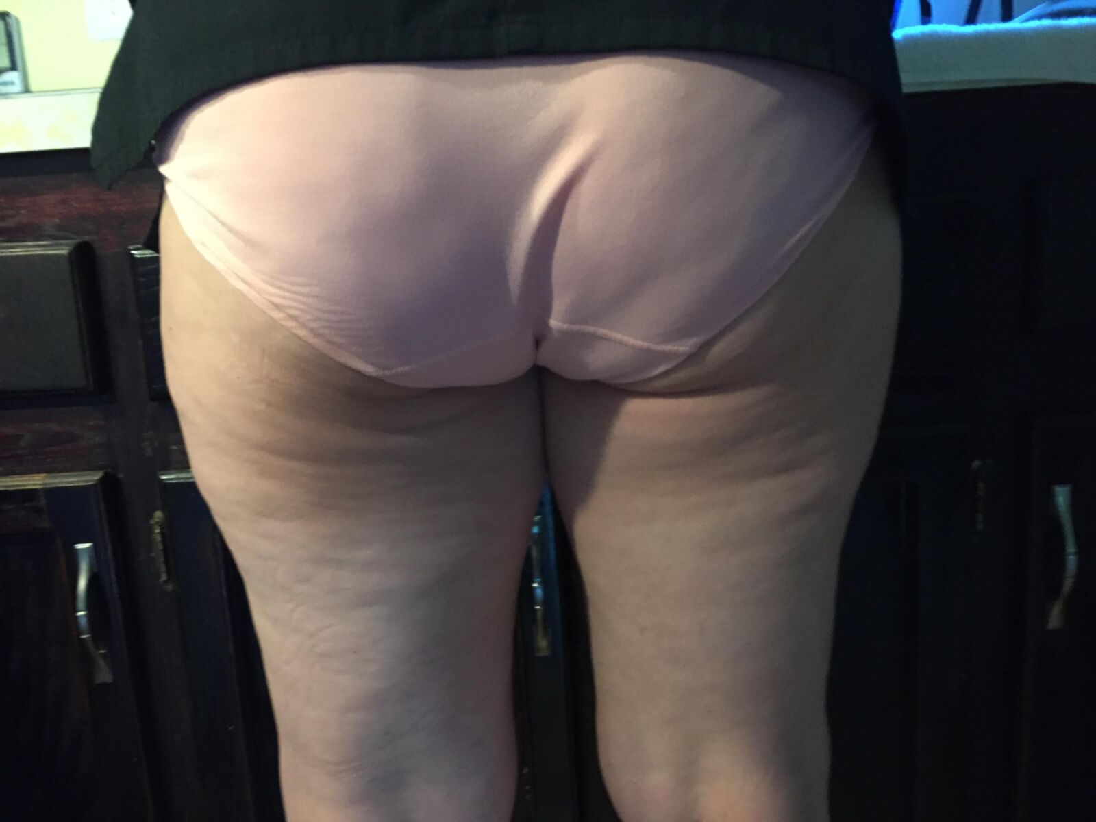 Asses R Us