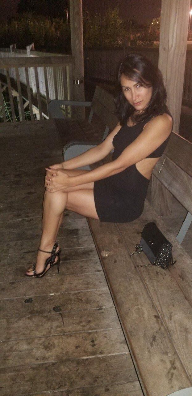 Latina Hotwife Gloria ()