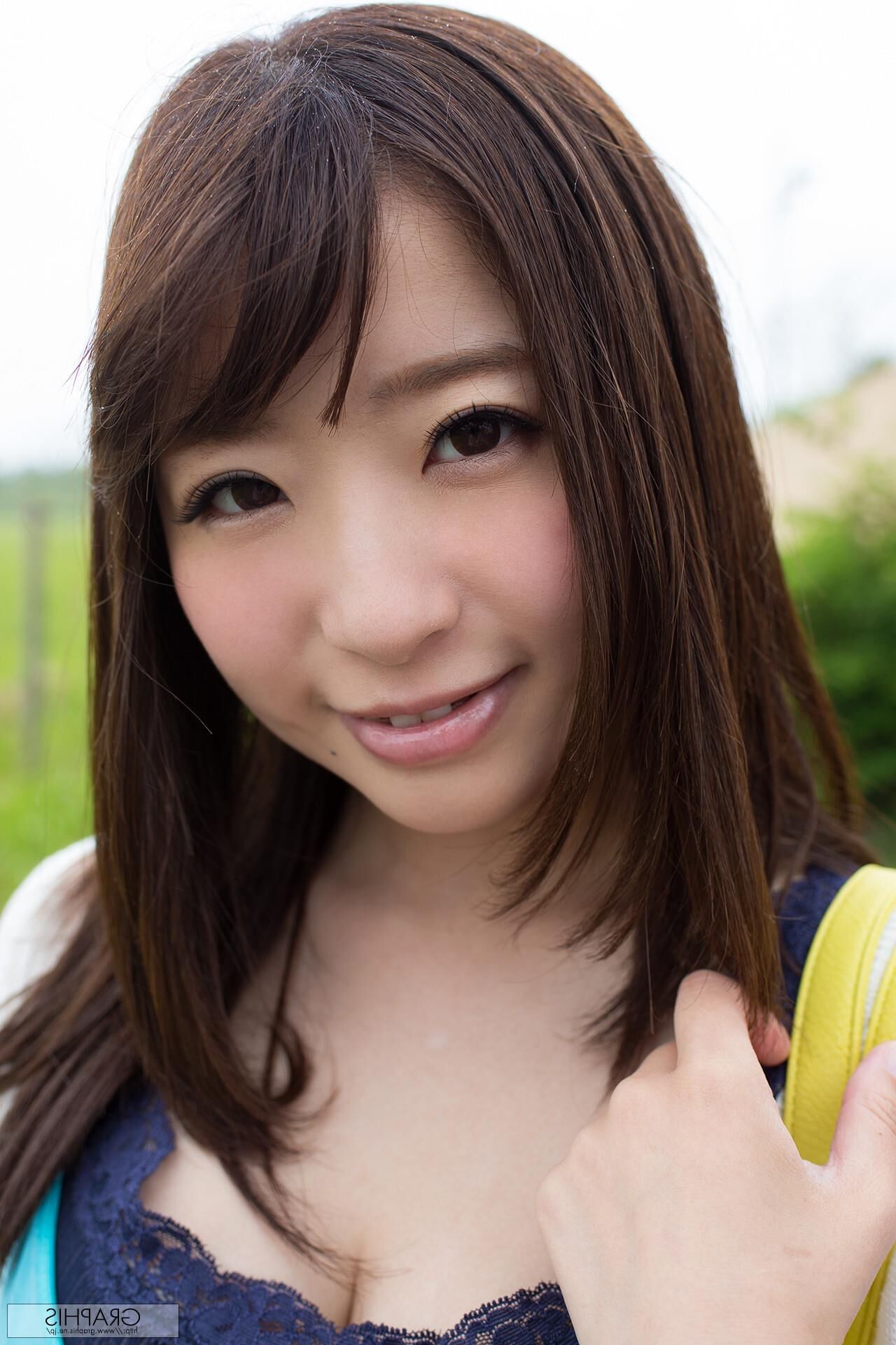 Saki Hatsumi Graphisgals No. Newcomer