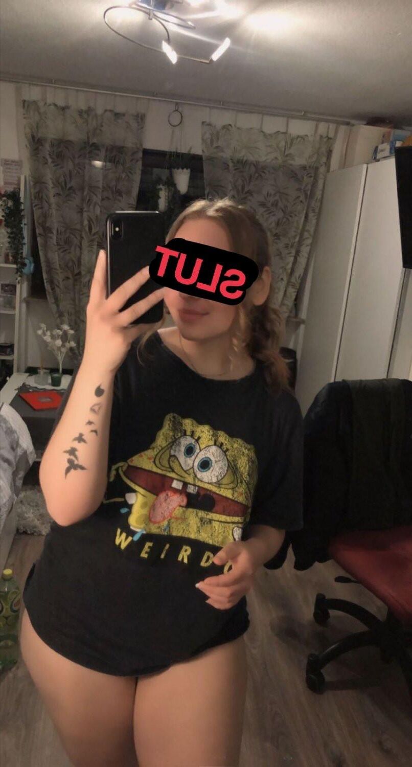 S@ R@ Ass Frau