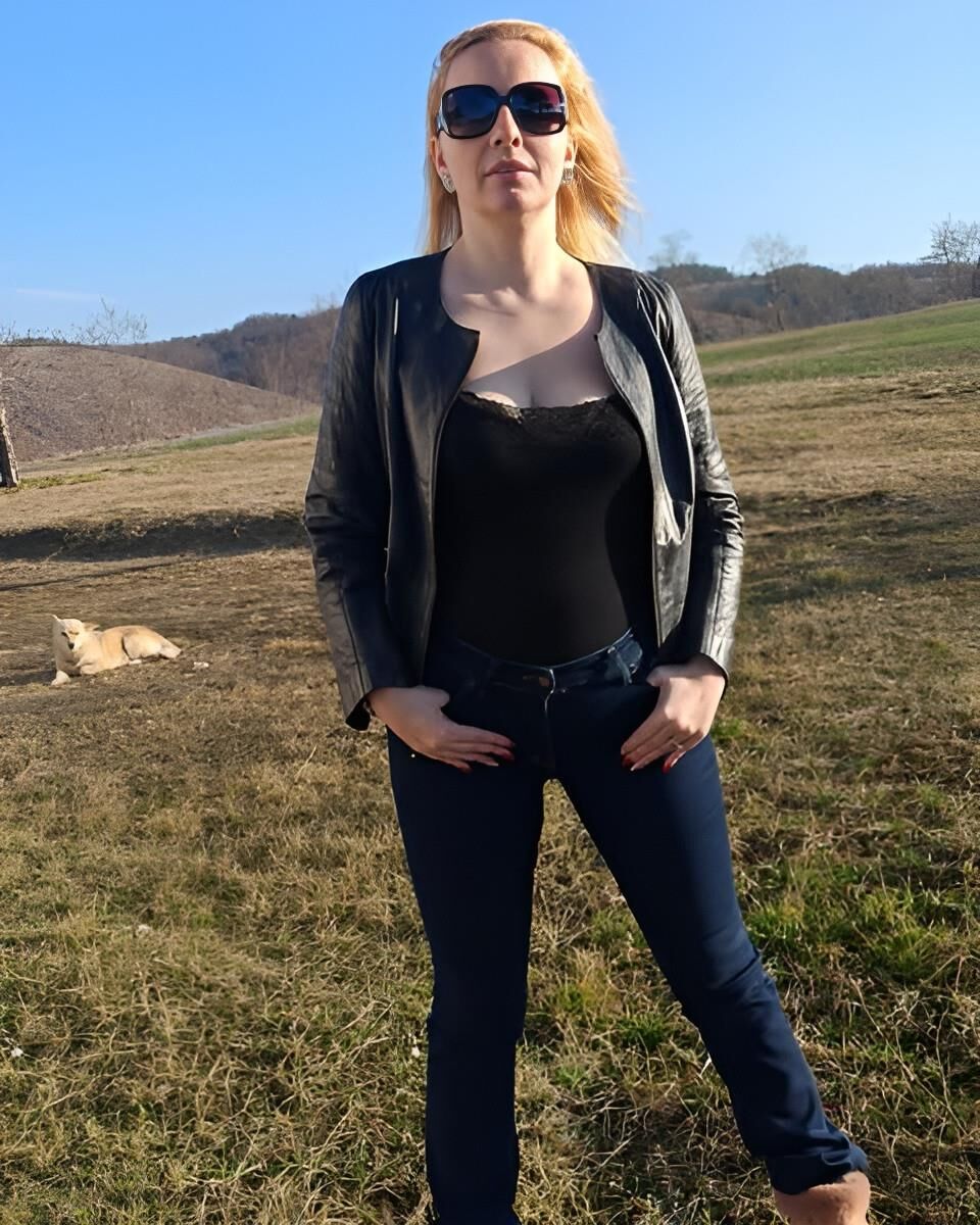 Türkische reife Dame Bild