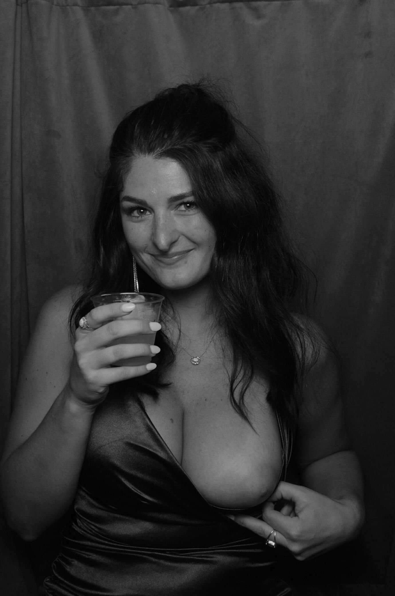 Only the hottest photo booth amateur sluts 
