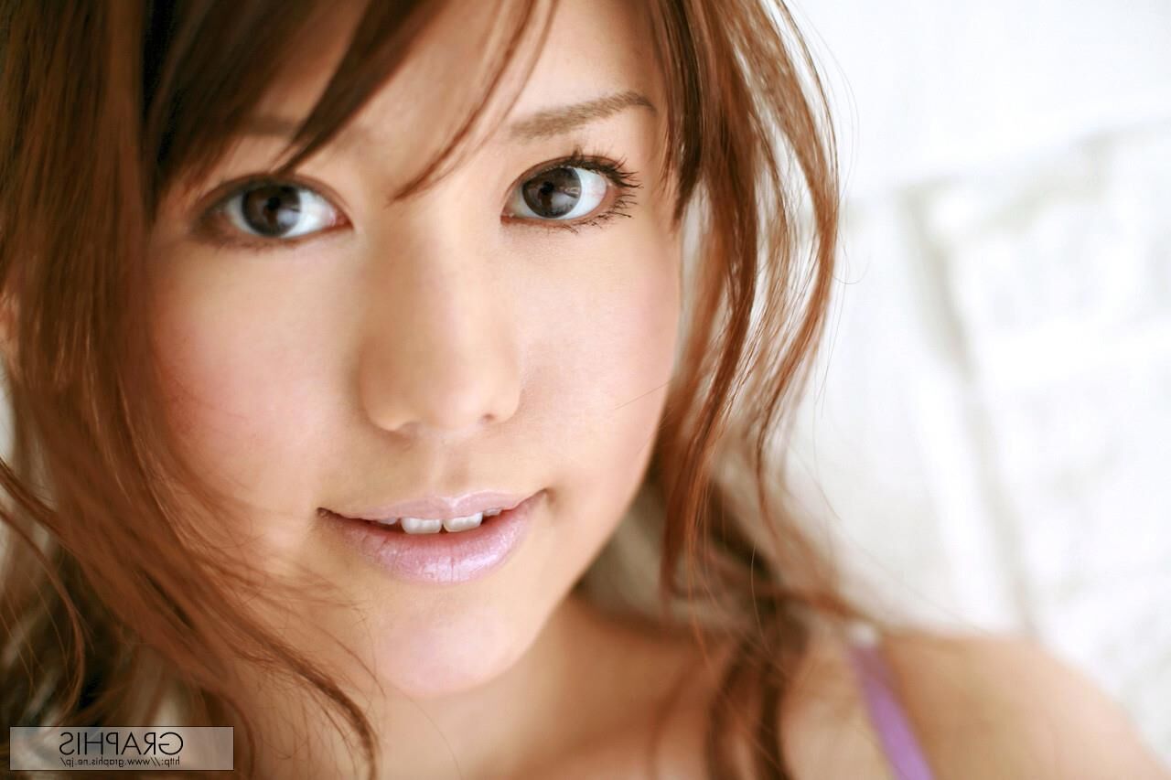 Nanami Wakase Graphisgals No. Vivid y Alive