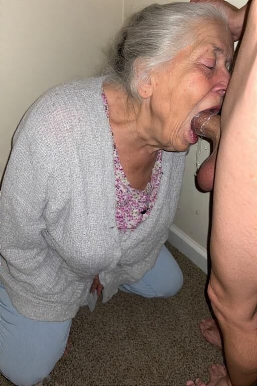 In die Münder der Oma Cumming