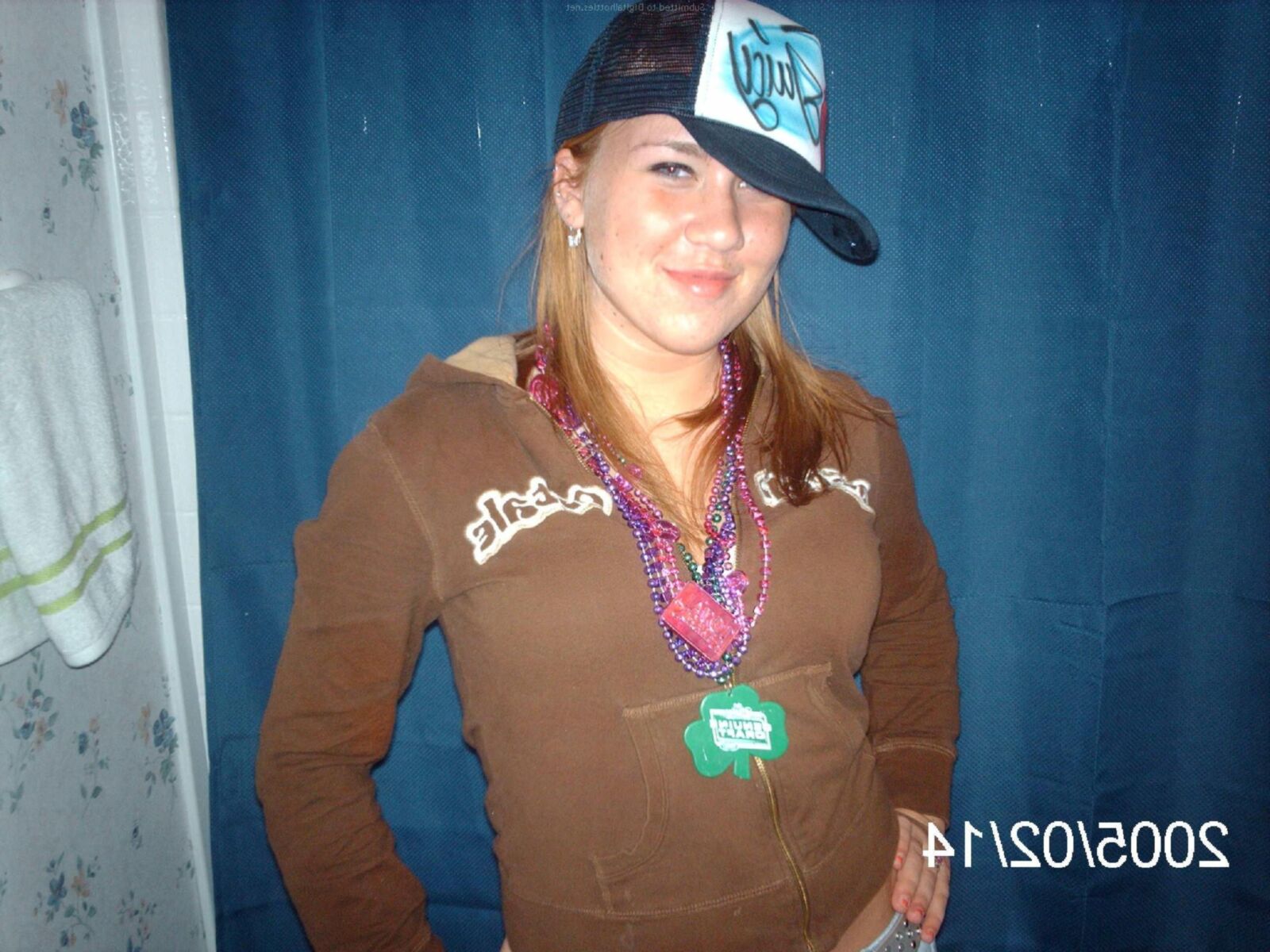 Adolescente loiro super fofo