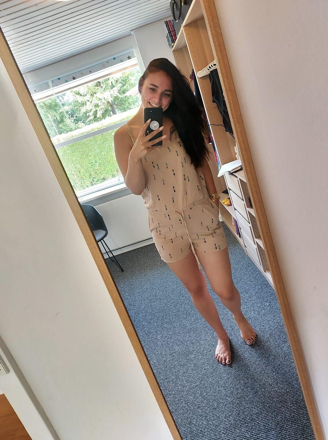 Mixed horny amateur wifes