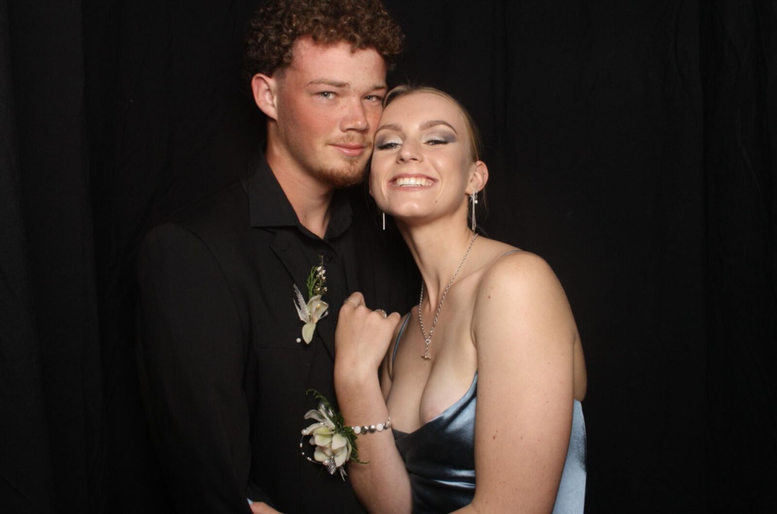 Only the hottest photo booth amateur sluts 