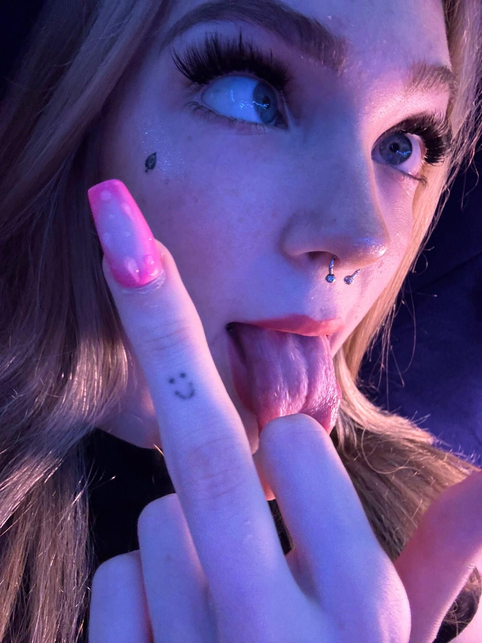 Hayleyanaa