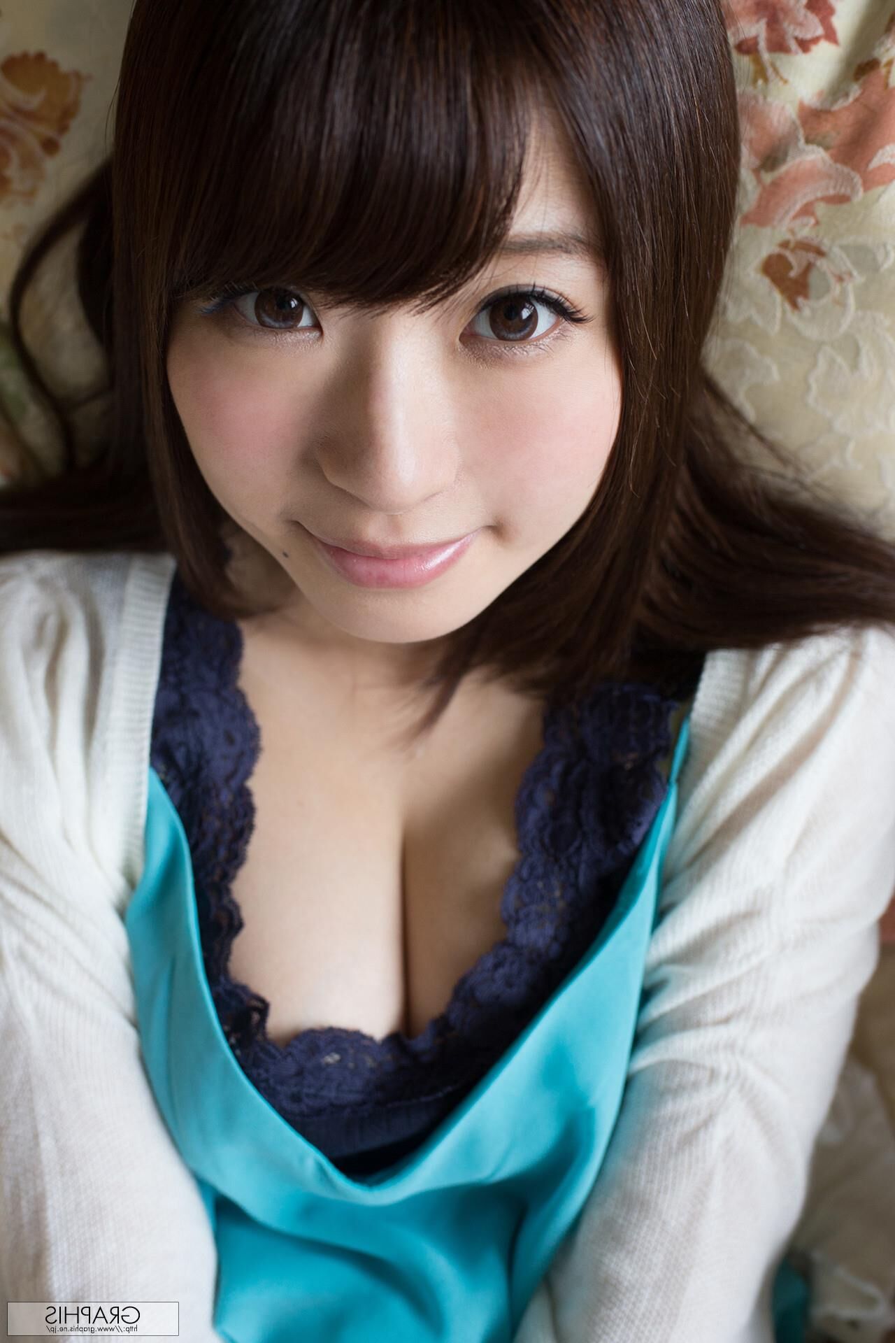 Saki Hatsumi Graphisgals No. Newcomer